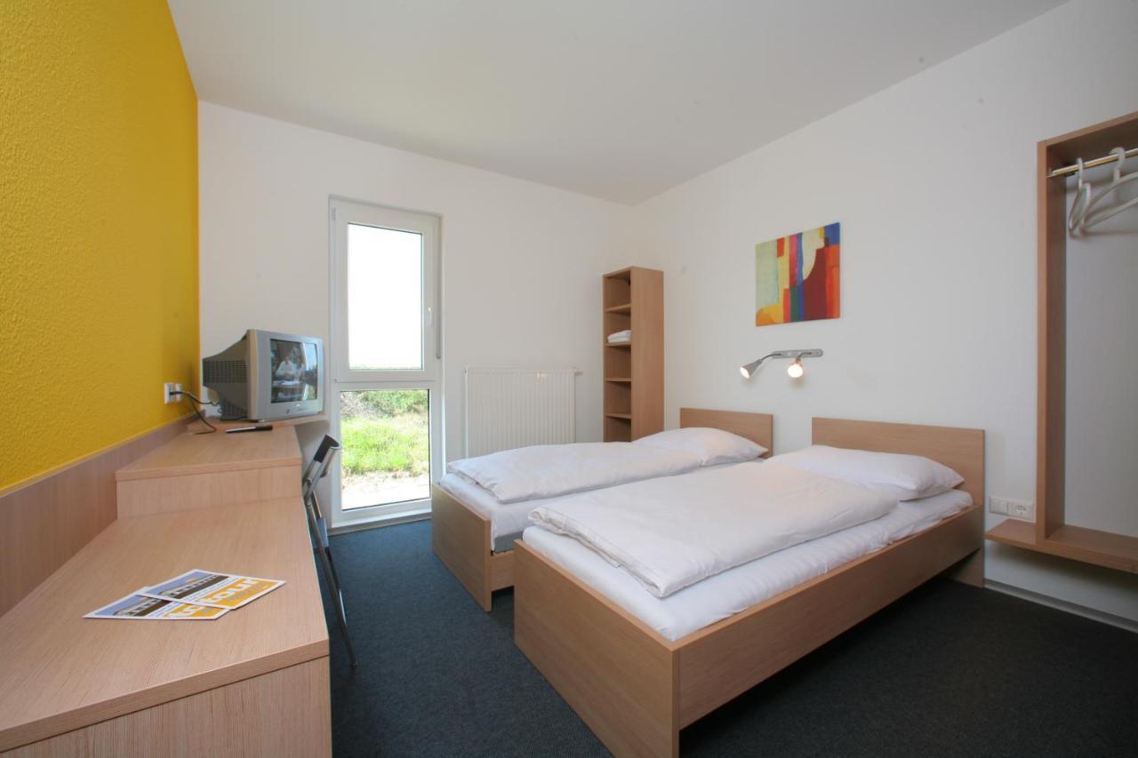 Tour-Motel Wilfersdorf  Phòng bức ảnh